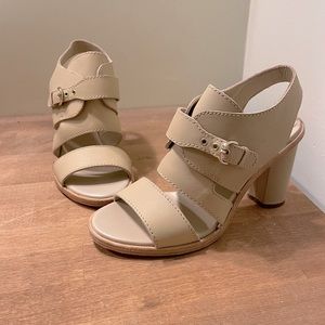 Jil Sander tan sandals
